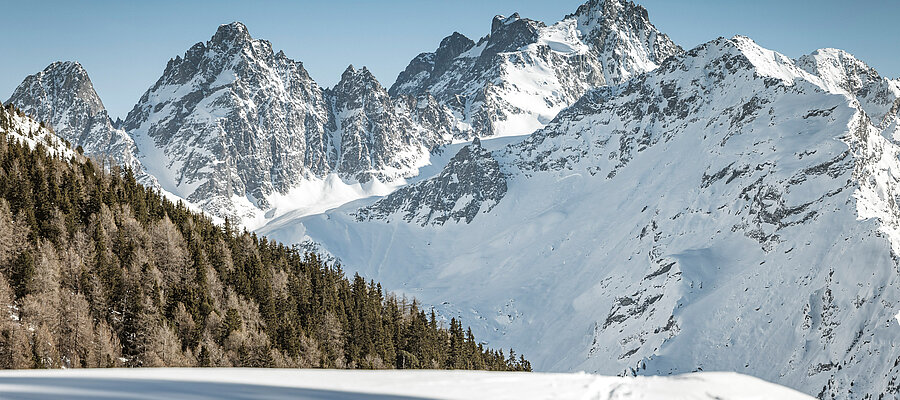 Skitouren im Winter im Tiroler Oberland